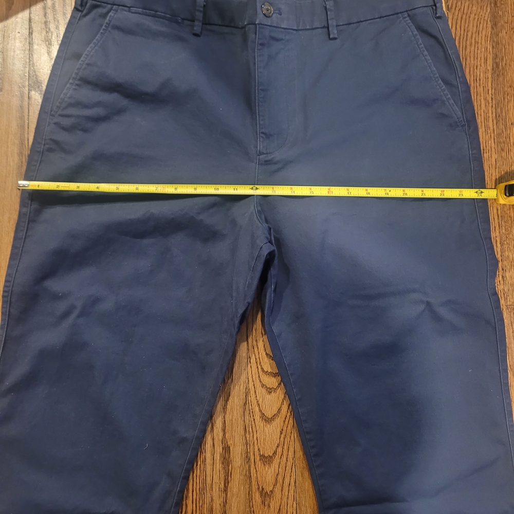 GAP Men's Navy Chinos - Picture 4 of 6